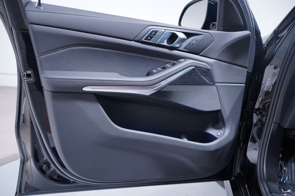 New 2026 Black Sapphire Metallic BMW xDrive50e image 13