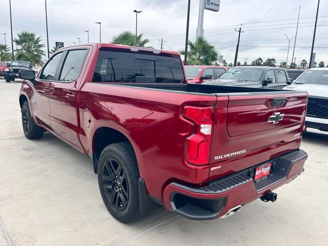 Used 2025 Red Chevrolet RST image 4