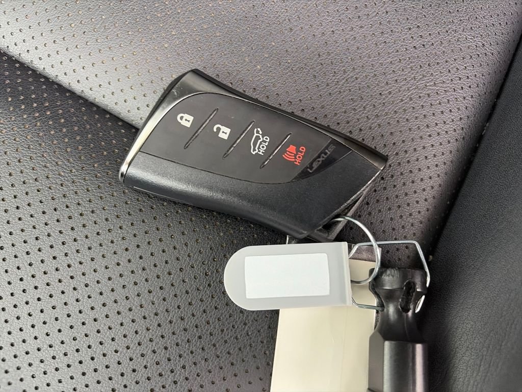 Used 2025 Black Lexus 350h Premium image 30