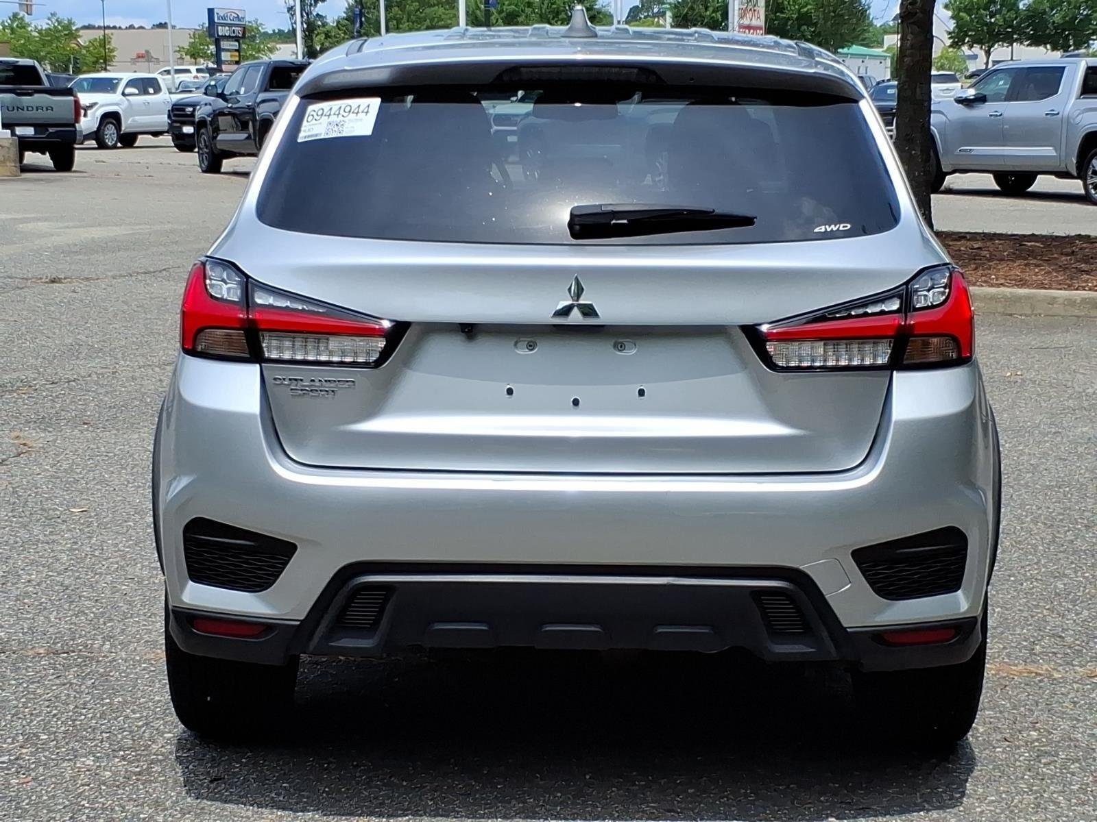 Used 2025  MITSUBISHI  image 13