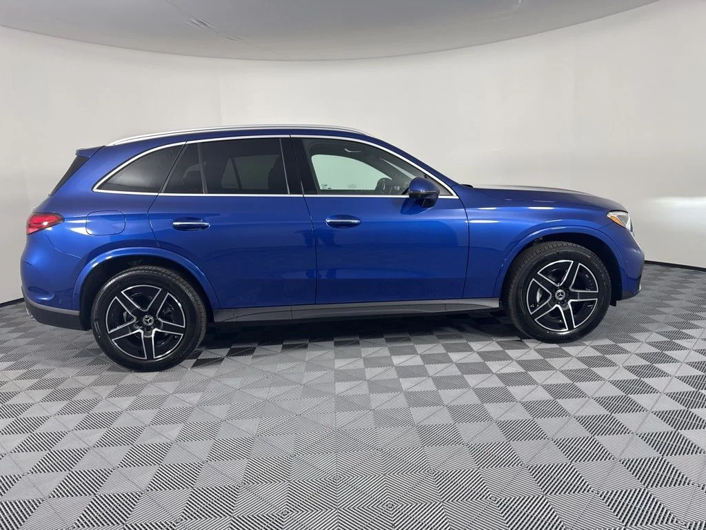 New 2026 Blue Mercedes-Benz GLC 300 image 8