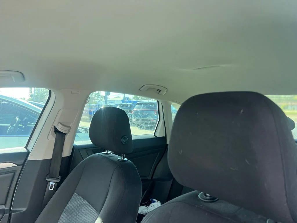 Used 2019 White Volkswagen  image 6