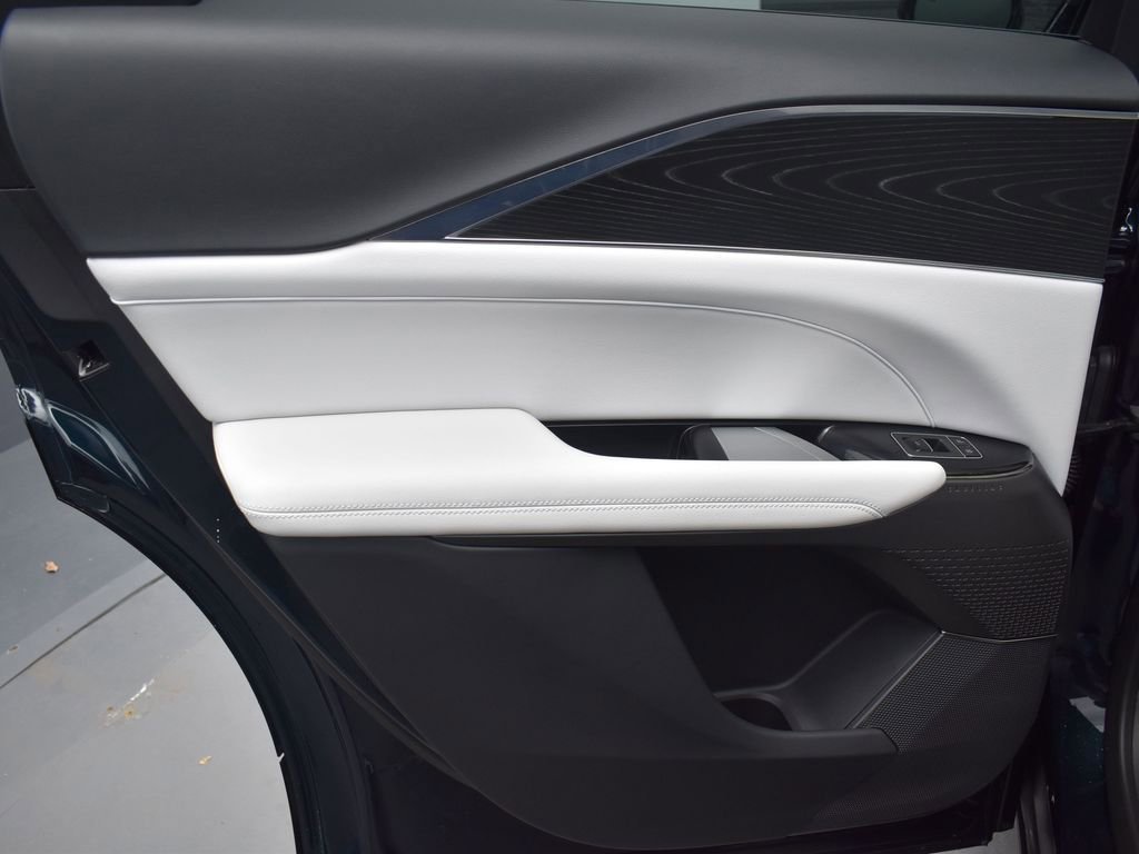 2024 CADILLAC LYRIQ - Image 22