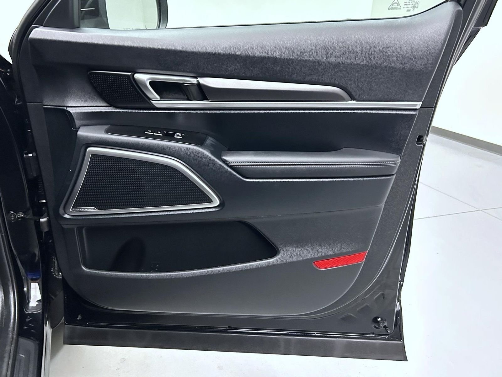Used 2024 Black Kia S image 16