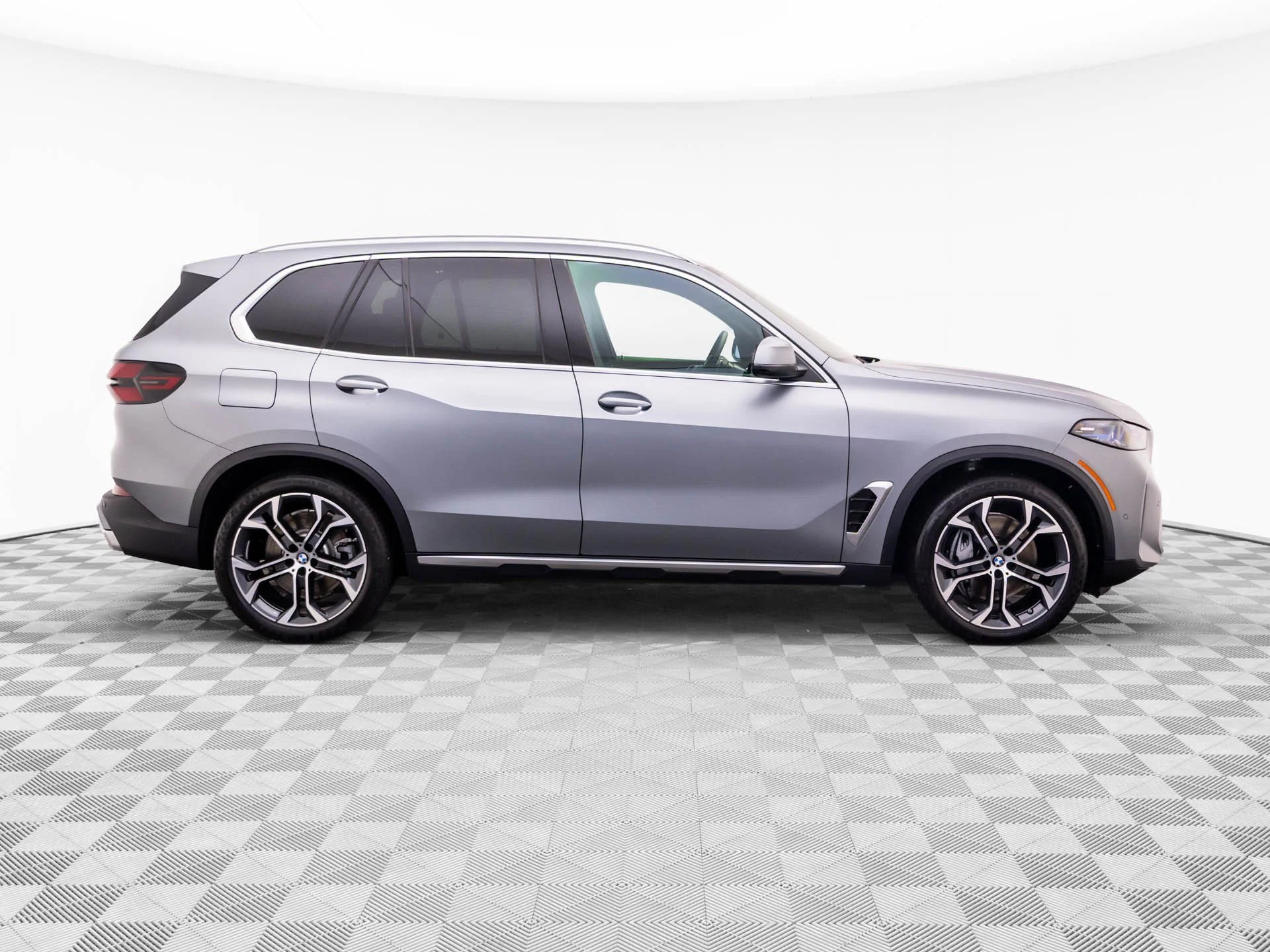 Certified Used 2026 Gray BMW xDrive50e image 6
