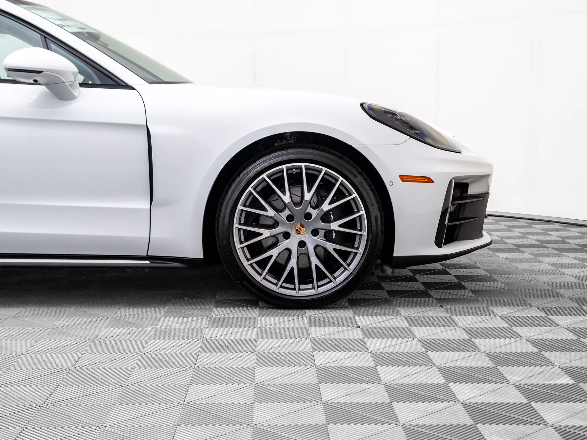 New 2026 White Porsche 4 image 32