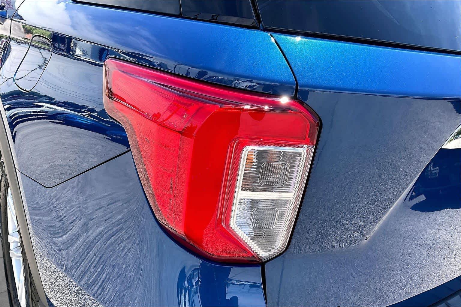 Used 2021 Atlas Blue Metallic Ford XLT image 27