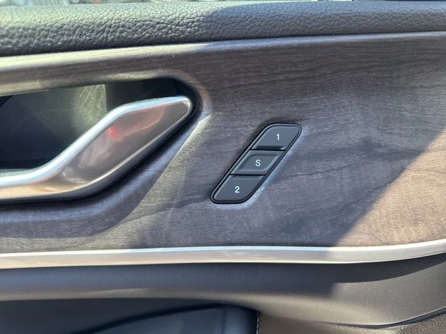 New 2026 Silver Jeep Limited image 28
