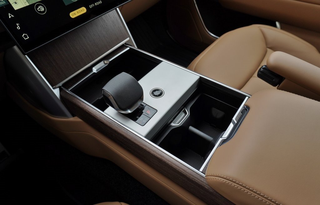 2026 LAND ROVER RANGE ROVER - Image 24