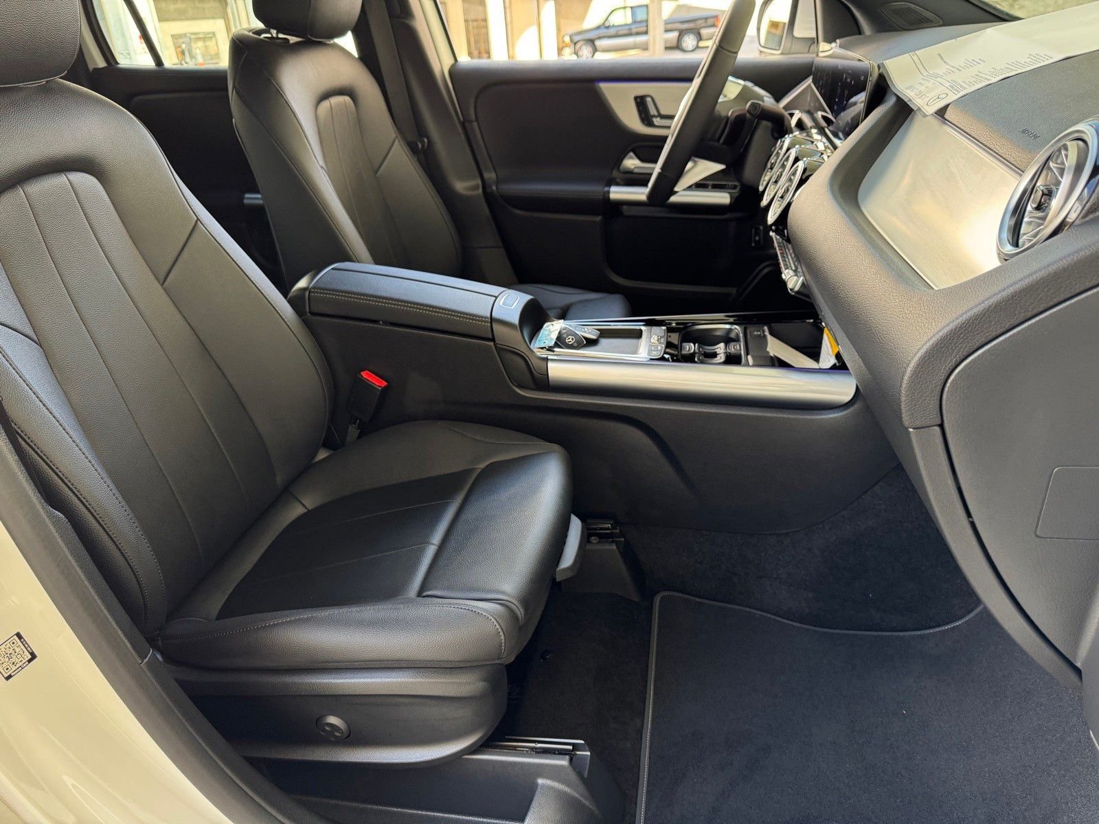 2025 Mercedes-Benz GLA GLA250 - Photo 13