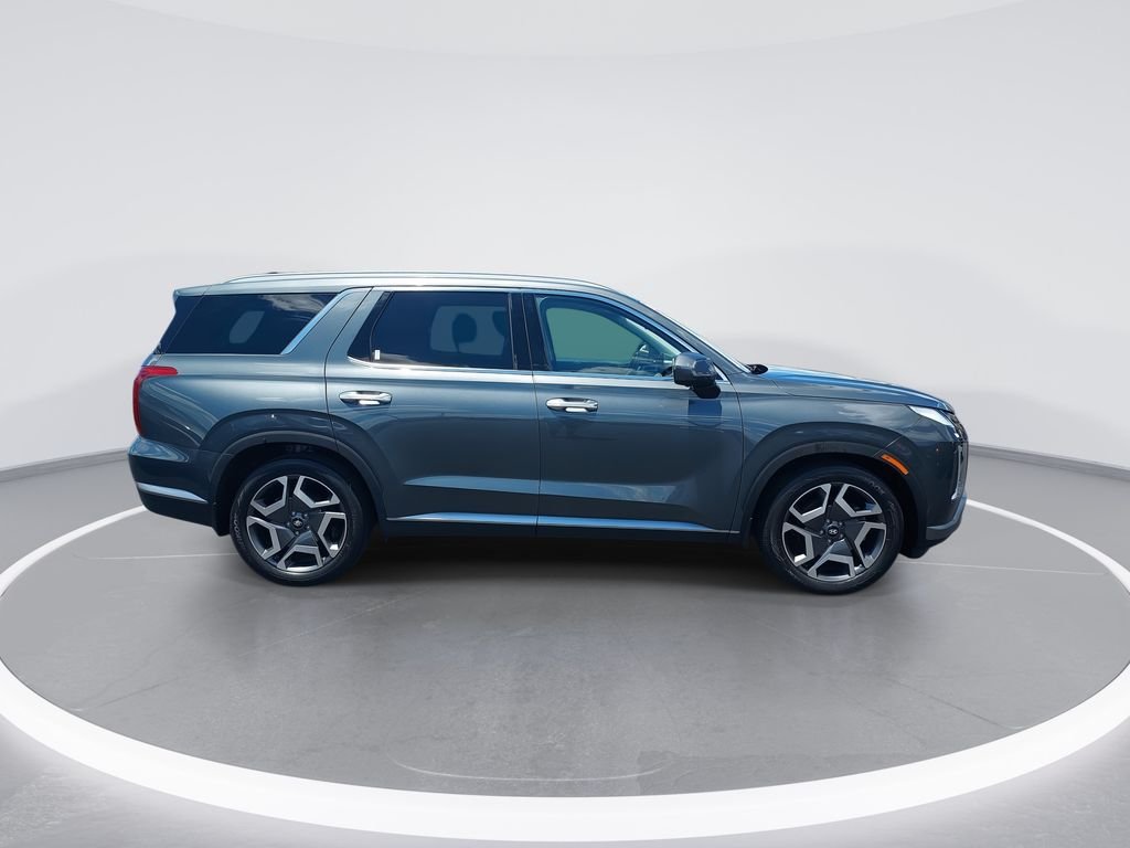 Used 2023 Gray Hyundai SEL image 9