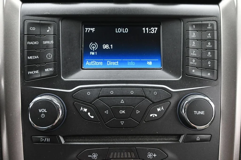 Used 2018 White Ford SE image 19