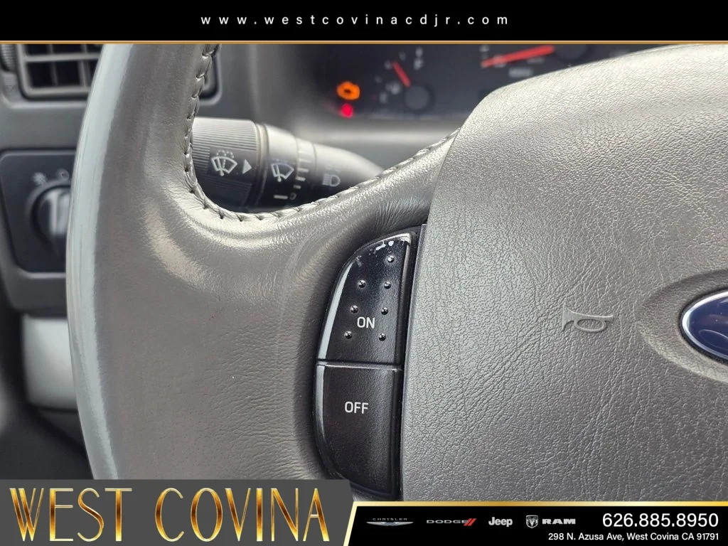 Used 2004  Ford Lariat image 37