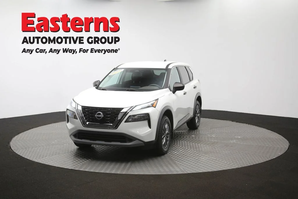 Used 2023 White Nissan S image 49