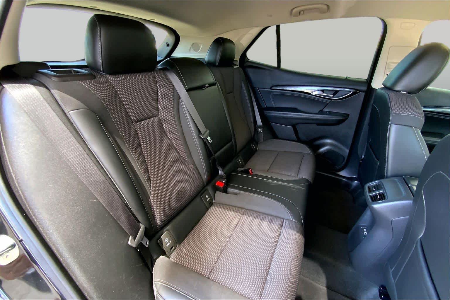 Used 2022 Ebony Twilight Metallic Buick Preferred image 20