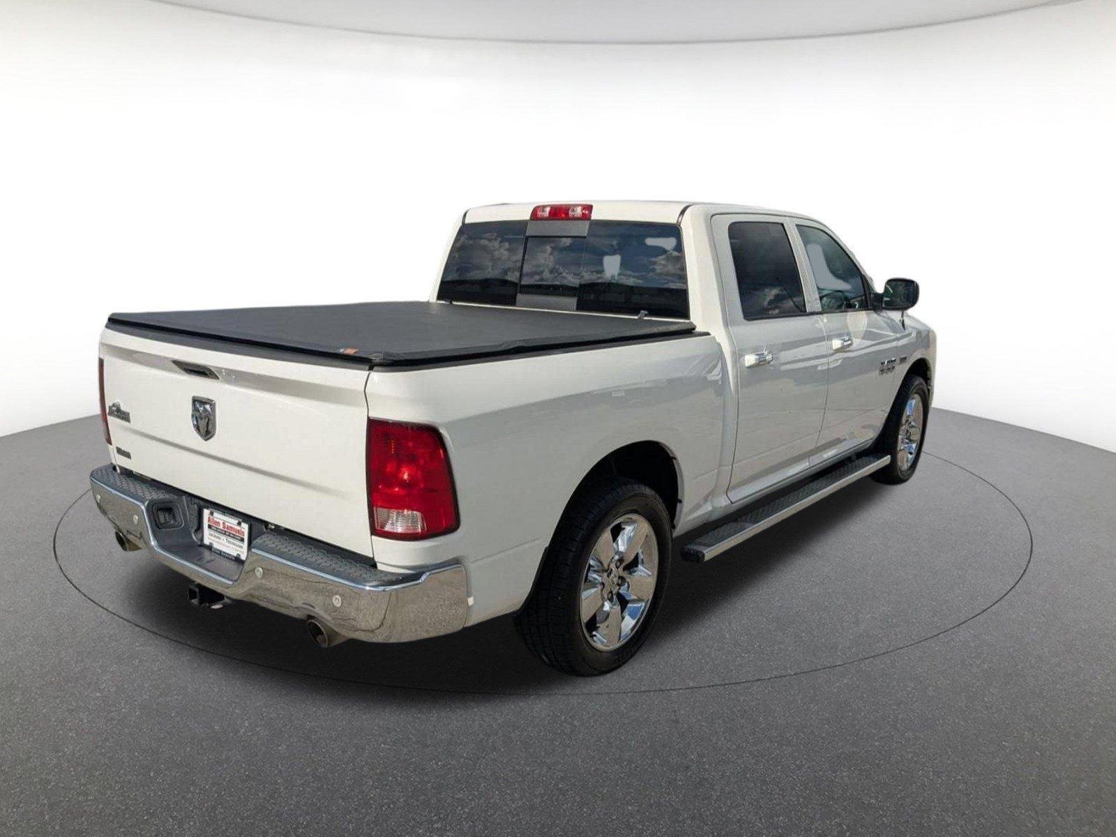 Used 2014 Bright White Clearcoat Ram Big Horn image 4