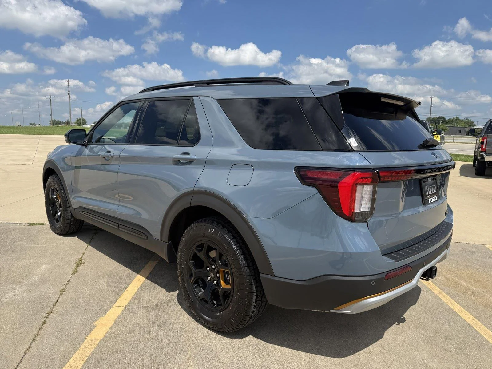 New 2026 Vapor Blue Metallic Ford Tremor image 6