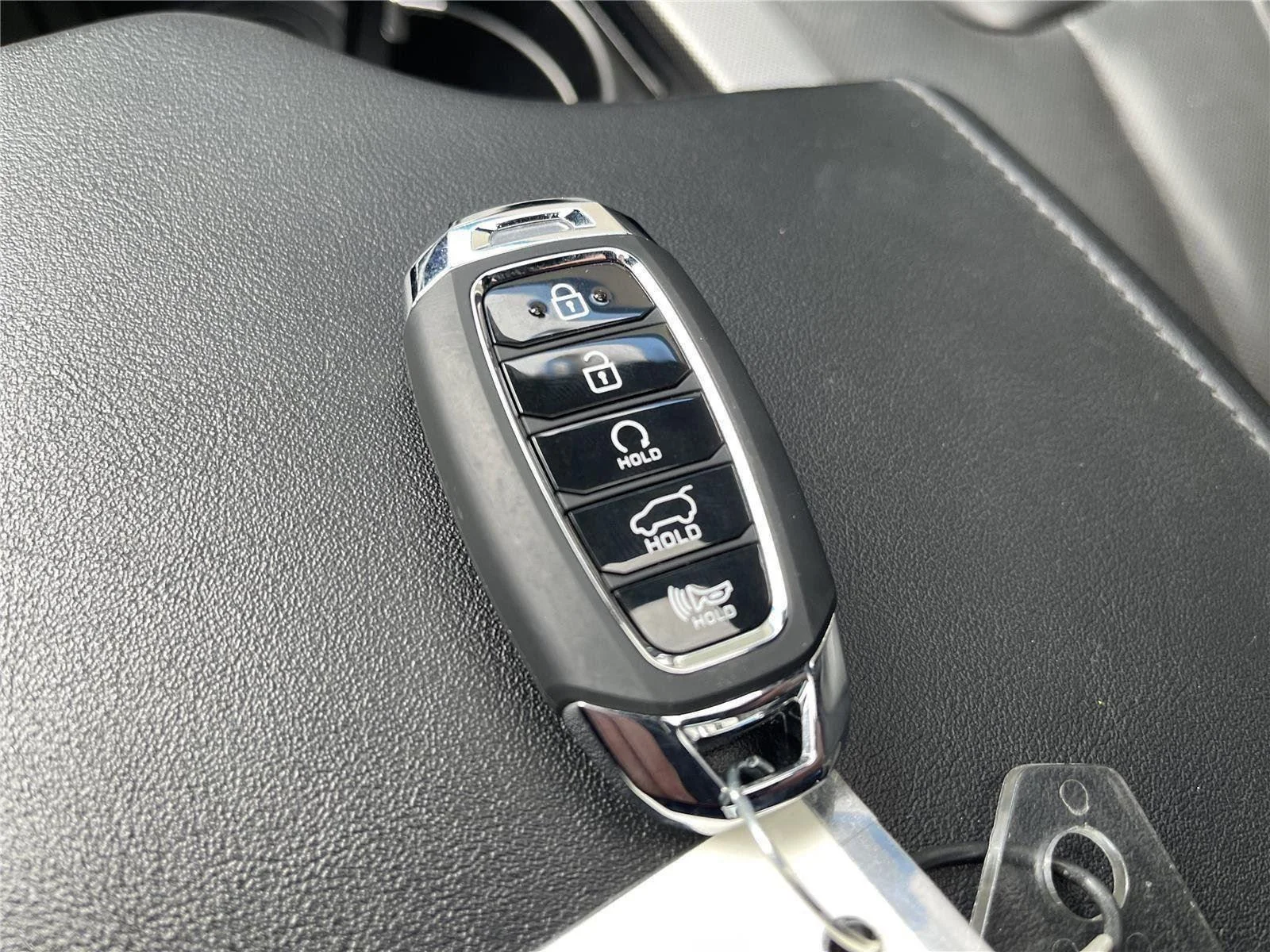 Used 2021 Black Hyundai Calligraphy image 51