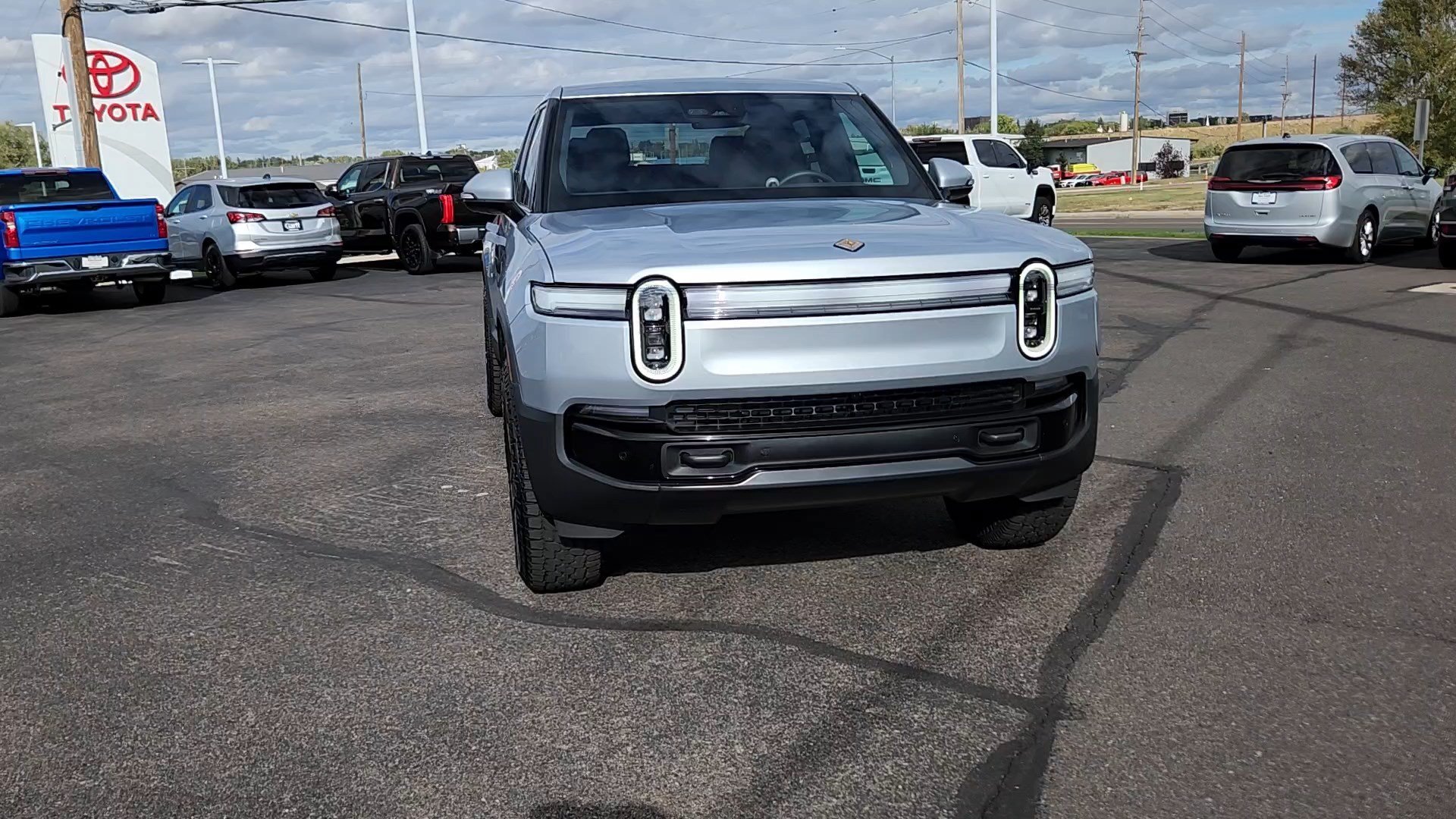 Used 2025 LA Silver Rivian Premium image 4