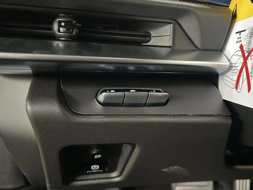 2027 Chevrolet Corvette 1LT - Photo 23