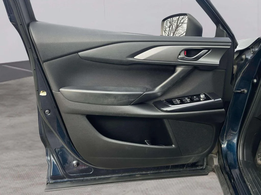 2018 Mazda CX-9 Sport - Photo 18