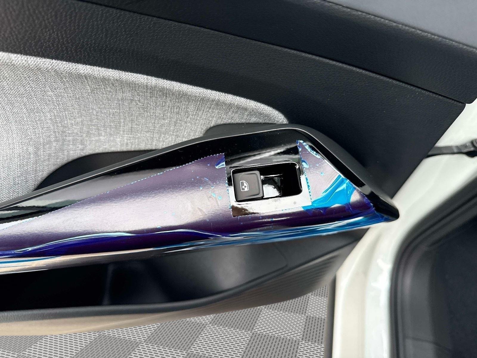2025 Volkswagen ID.4 PRO - Photo 13