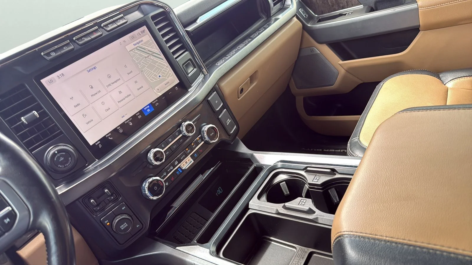 Used 2024 Brown Ford Lariat image 20