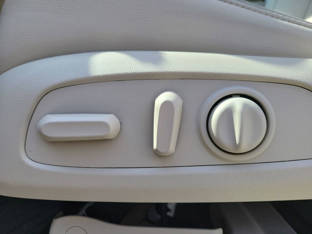 2023 GMC Acadia Denali - Photo 20