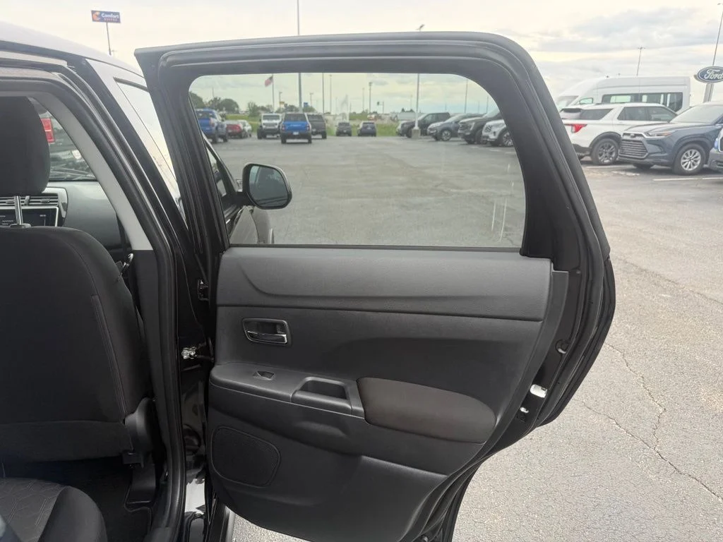 Certified Used 2021 Labrador Black Metallic Mitsubishi 2.0 LE image 47