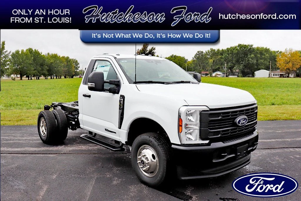 2026 Ford F-350 Super Duty Chassis Cab XL