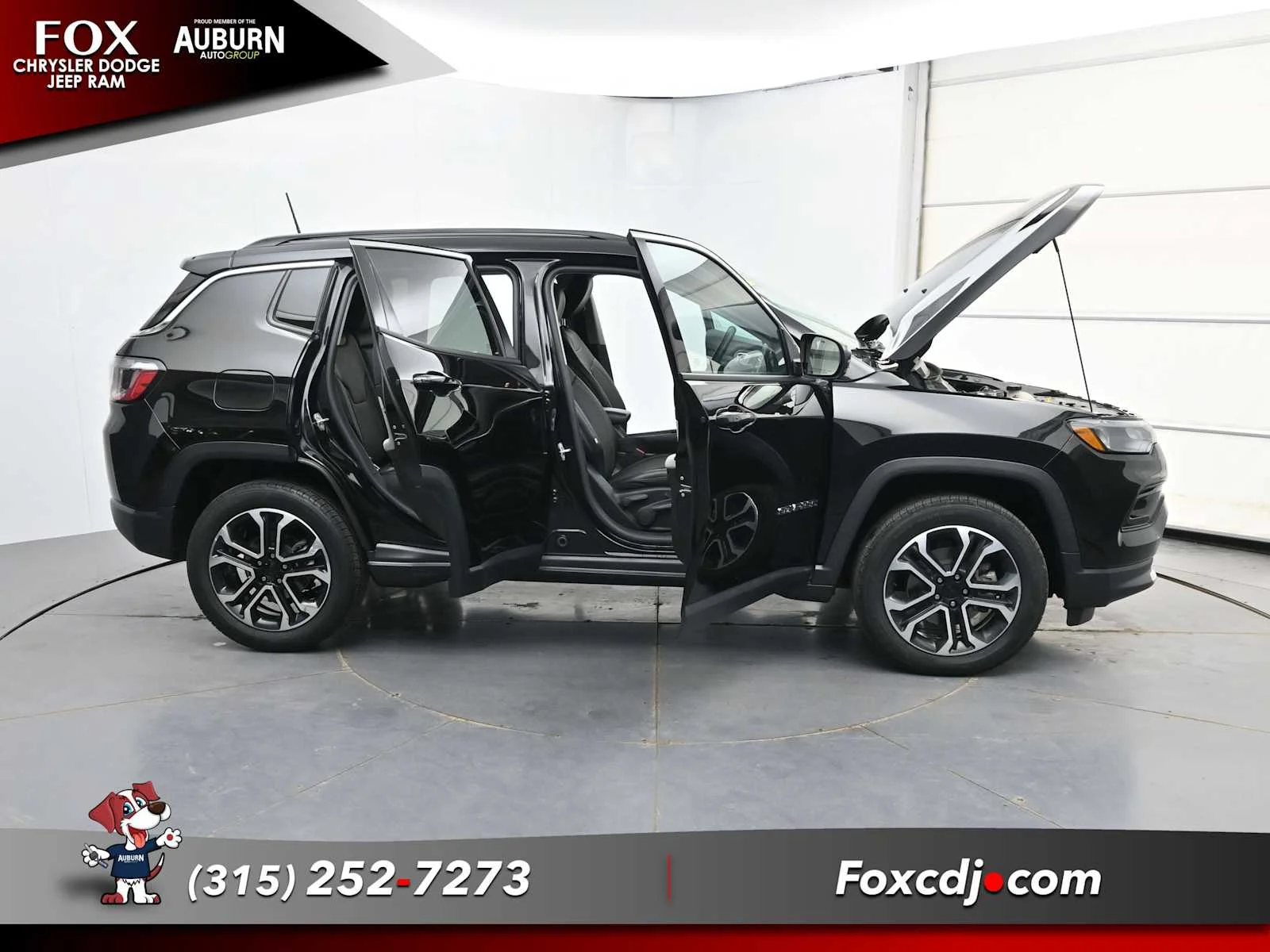 Used 2022 Diamond Black Crystal Pearlcoat Jeep Limited image 41