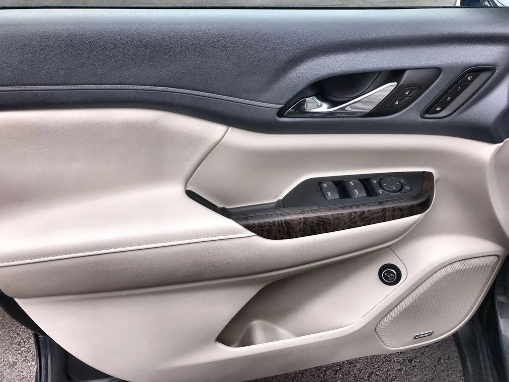 Used 2023 Green GMC Denali image 15