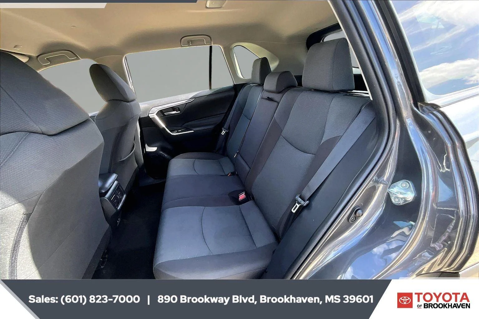 Used 2025 Magnetic Gray Metallic Toyota XLE image 19