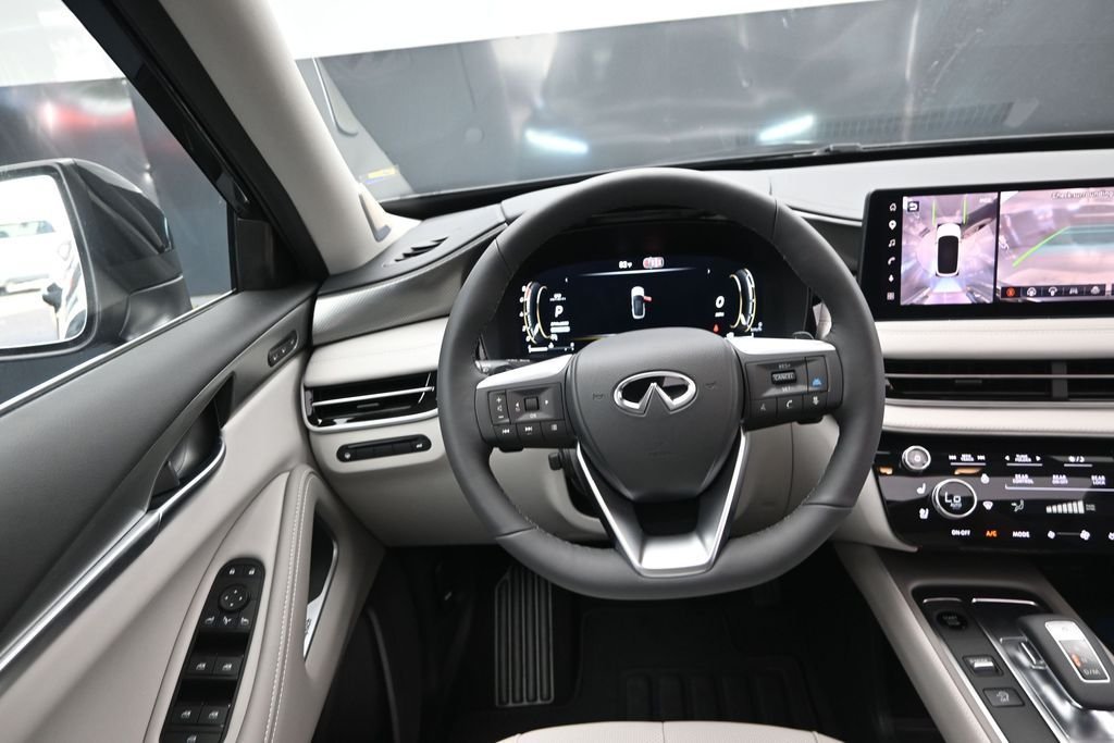 New 2027 MINERAL BLACK INFINITI Luxe FWD image 30