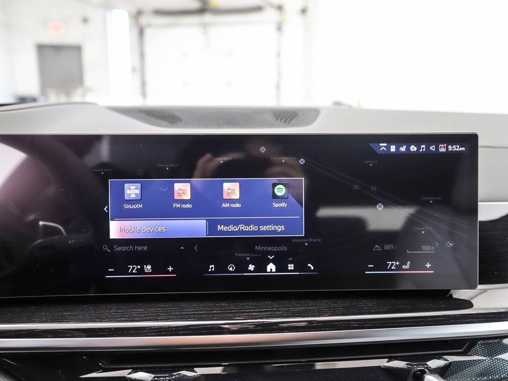 Used 2026 Carbon Black Metallic BMW xDrive40i image 18