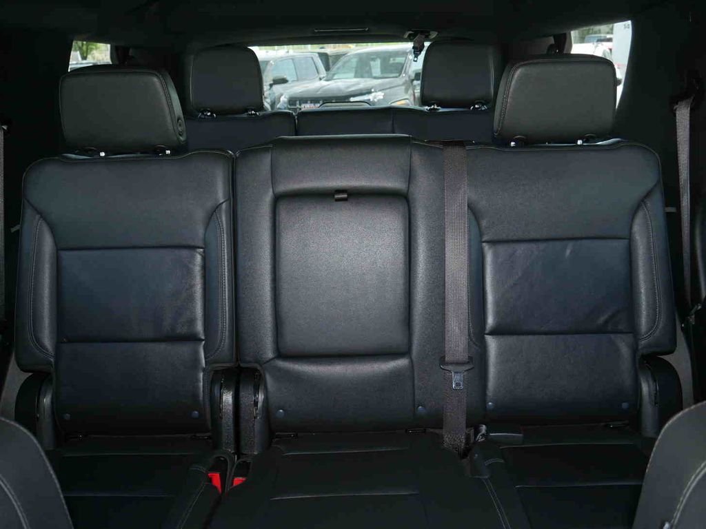 Used 2024 White Chevrolet LT image 37