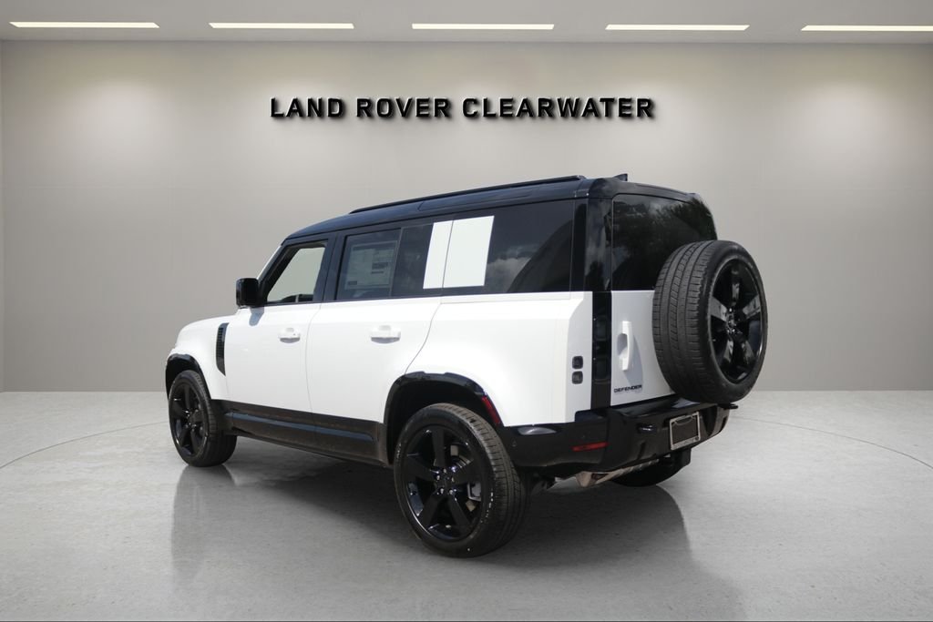 New 2026 Fuji White LAND ROVER X-Dynamic SE image 3