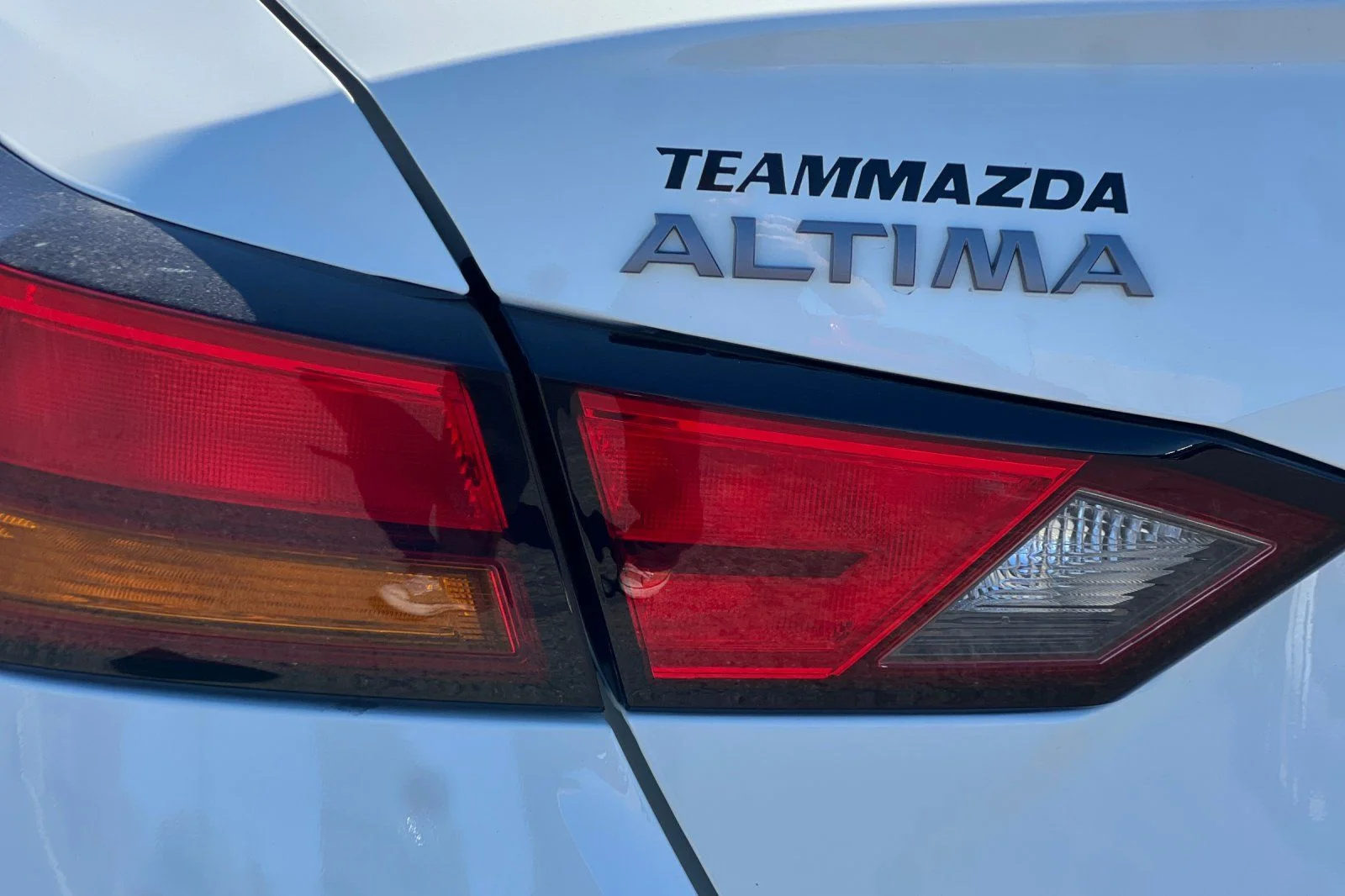 2025 Nissan Altima SV - Photo 23