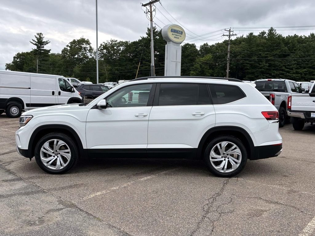 Used 2021 White Volkswagen 3.6L V6 SE w/Technology image 4