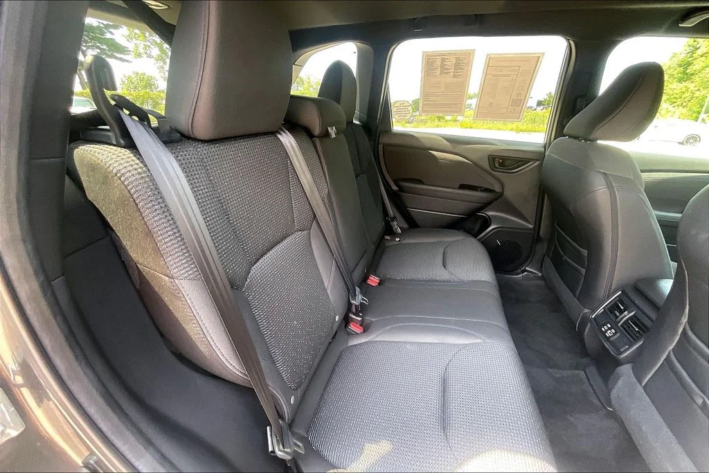 Used 2026 Gray Subaru Premium image 27