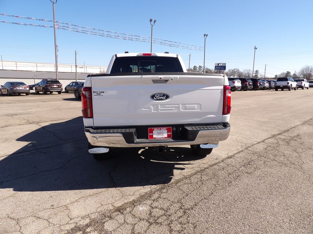 Used 2024 White Metallic Ford Lariat image 7