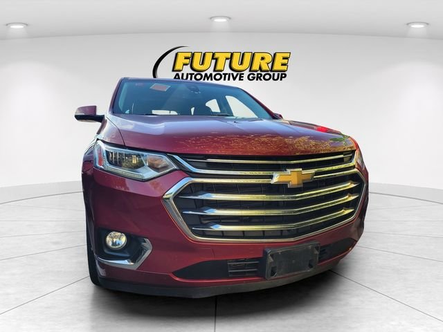 Used 2018 Red Chevrolet High Country image 2