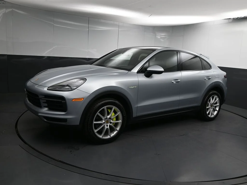 2023 Porsche Cayenne E-Hybrid's photo
