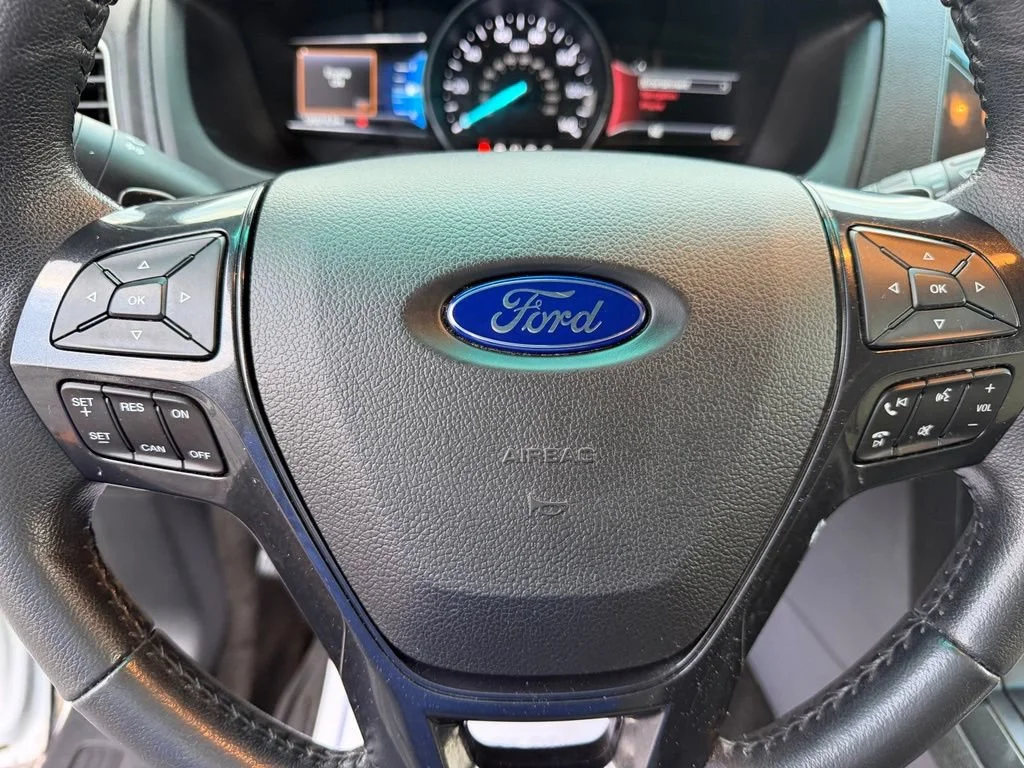 Used 2016 White Ford XLT image 11