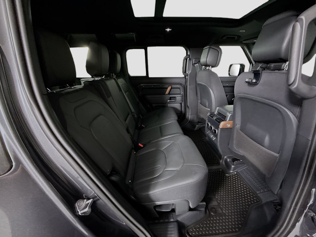 Used 2024 Carpathian Grey Premium Metallic Land Rover X image 22