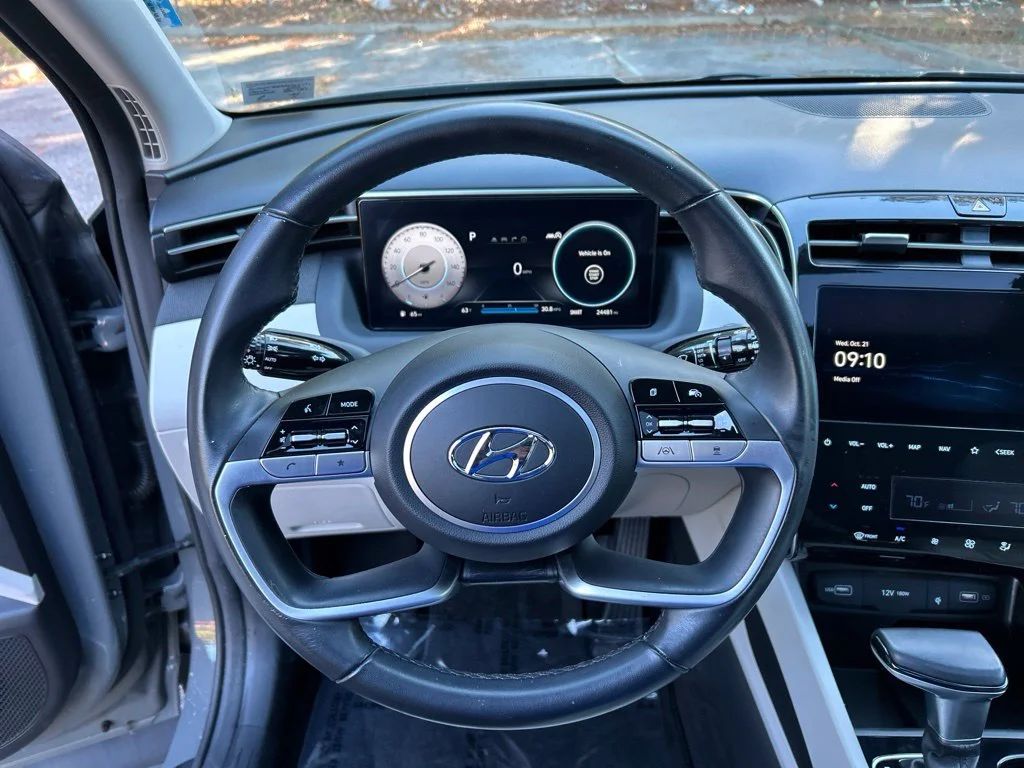 Used 2024 Gray Hyundai SEL image 21