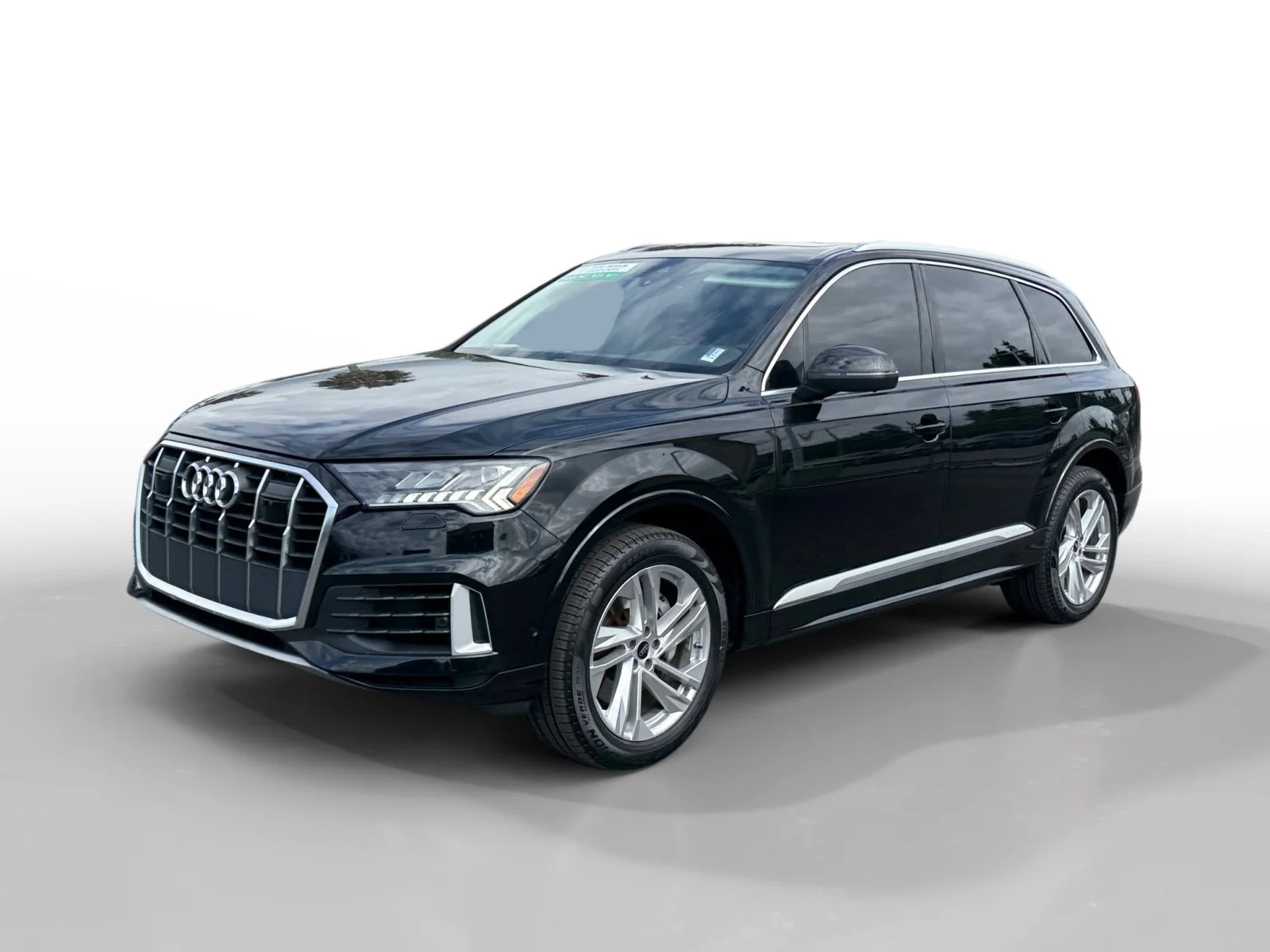 2024 Audi Q7 55 Premium Plus quattro Tiptronic's photo