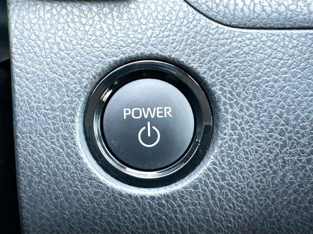 Used 2025 White Toyota LE image 20