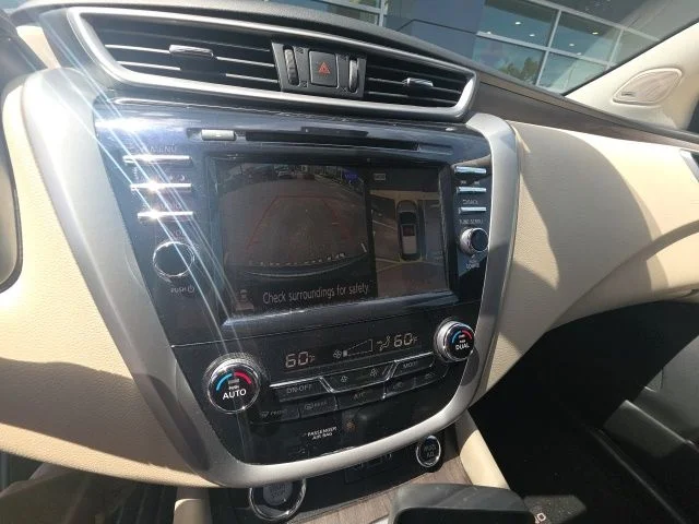 Used 2022 Gray Nissan Platinum image 16