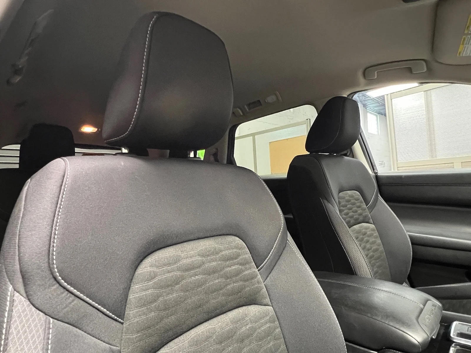 2024 Nissan Pathfinder SV - Photo 21